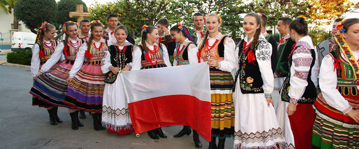 Abahana Villas - Disfrutando de la gastronomía en la Bienal de Cultura en Benissa.