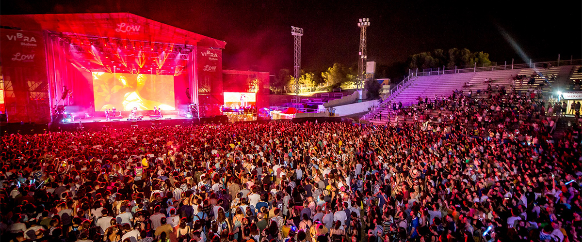 Low Cost Benidorm - Escenario en el festival Low Cost de Benidorm.