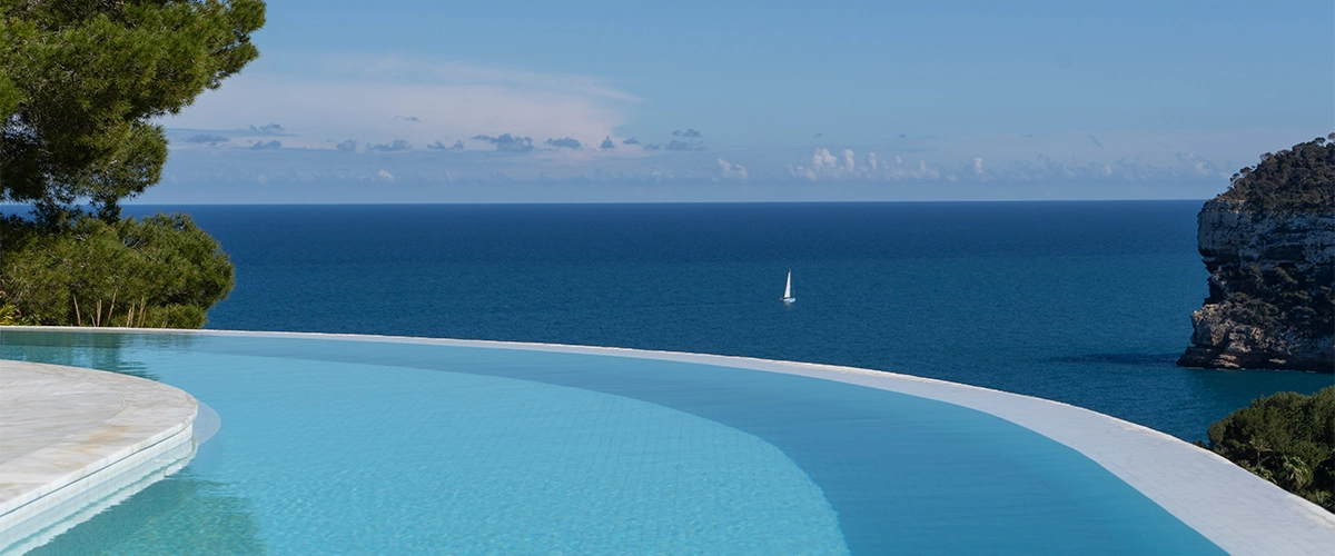 Abahana Luxe - Vistas al mar desde la terraza de Villa Olimpia.